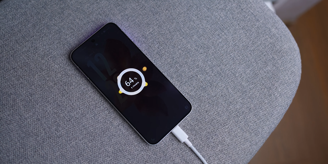 UK-based review praises Origin OS for its clean visuals