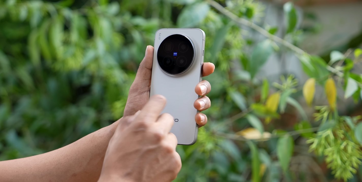 Vivo X300 Pro price cut hints at early sale event