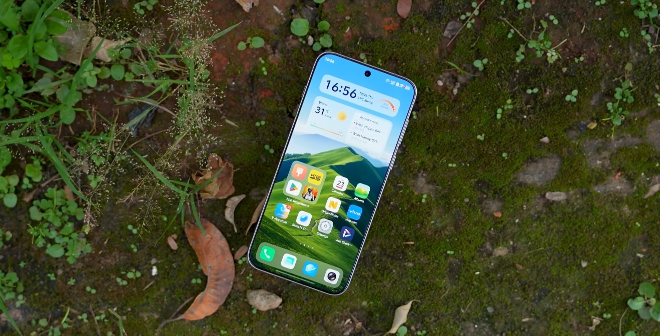 Vivo X300 Pro vs Galaxy A75 Pro price difference