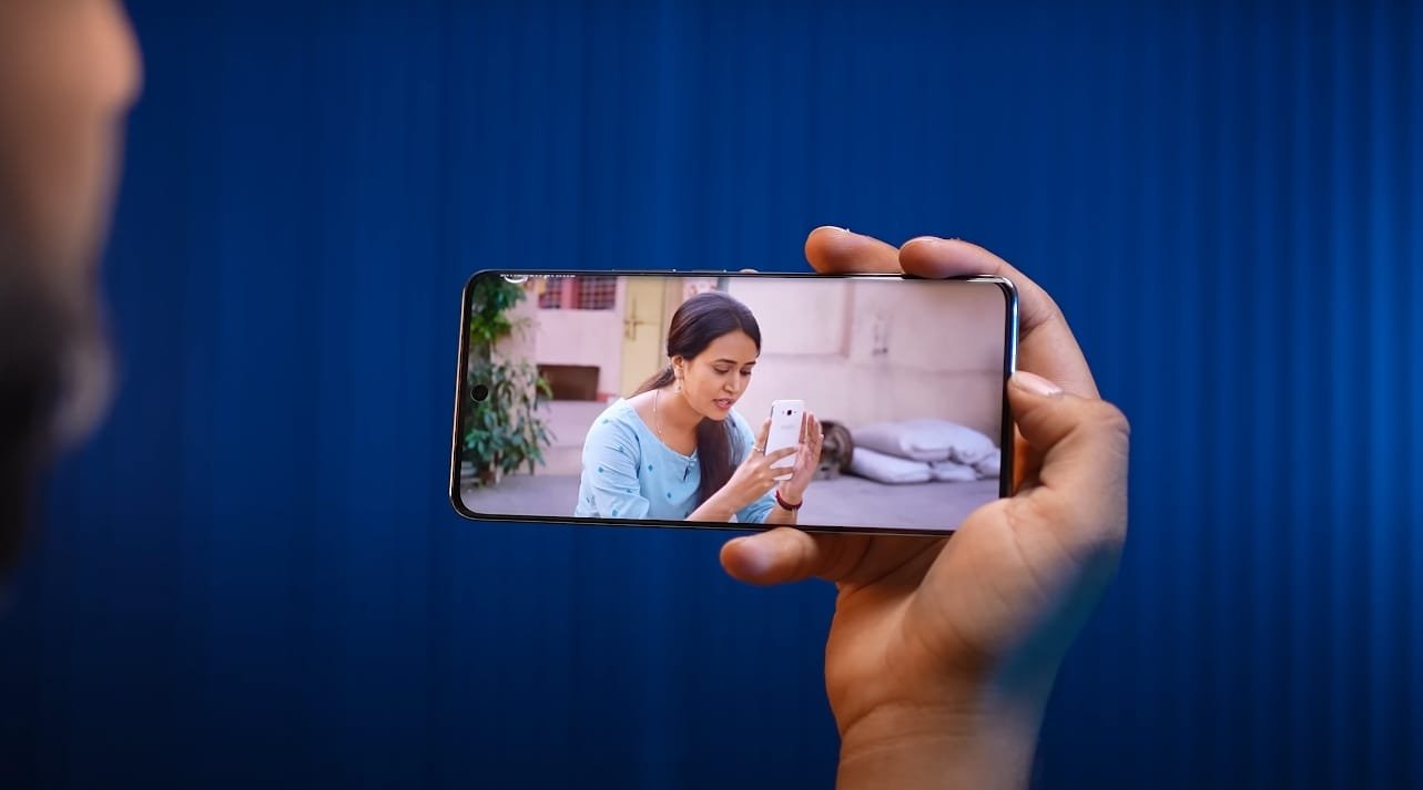 Vivo Y400 Pro Leaks multimeadia watching photo
