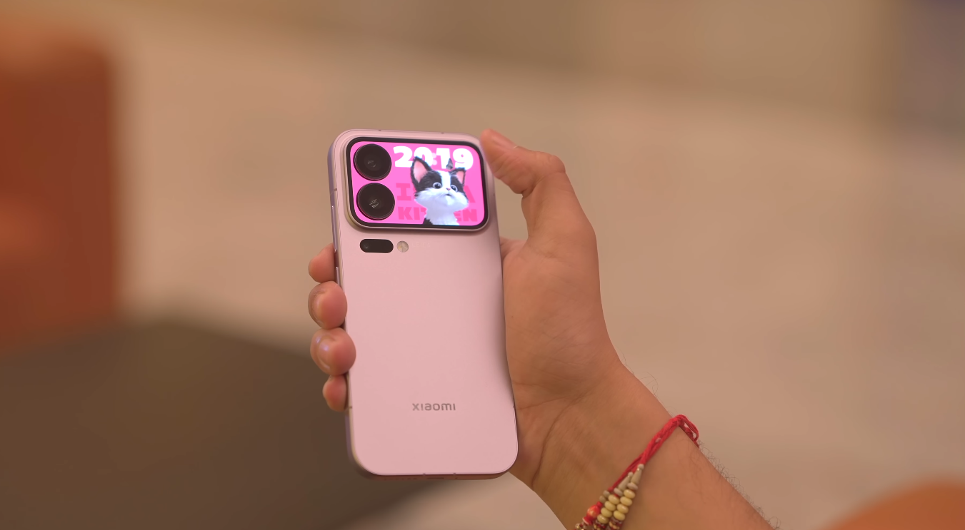 Xiaomi 17 Pro Max screen brightness under sunlight UK daylight test