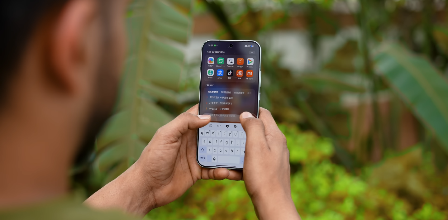 Xiaomi 17 Pro Max versus OnePlus 15 flagship showdown for less