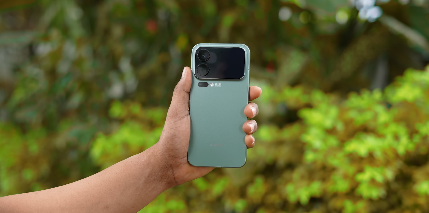 Xiaomi 17 Pro Max vs Samsung Galaxy S25 Ultra which wins in value