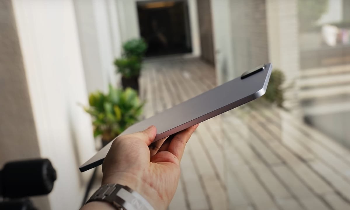 Xiaomi Pad 7S Pro Android Tablet thickness