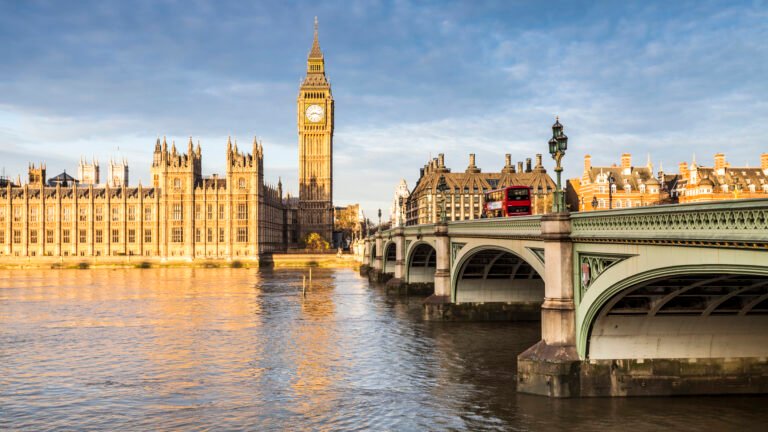 UK Lords Debate Proposed VPN Ban for Children Amidst Online Safety Concerns