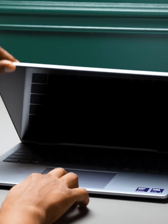 UK professionals see Dell 14 Plus 2 in 1 as ideal for hybrid working