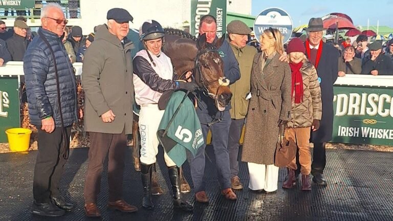 Heart Wood wins at Tramore