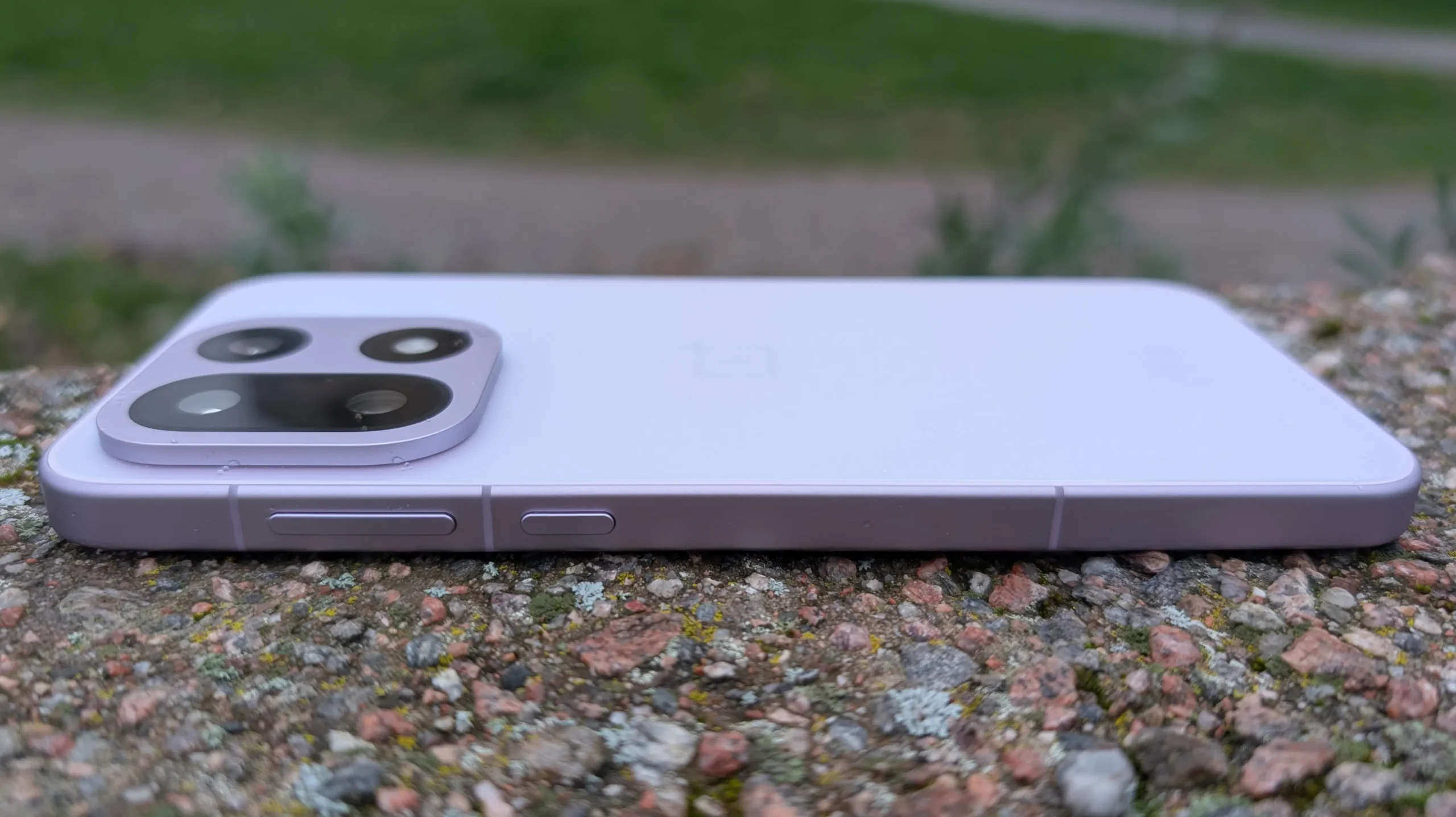 The OnePlus 15T features a new and improved periscope telephoto lens with significant improvements in optical hardware, algorithms, and tuning, resulting in clearer distant shots and more atmospheric portraits, making it a compelling choice for photography enthusiasts in the UK with its slim bezels and massive battery