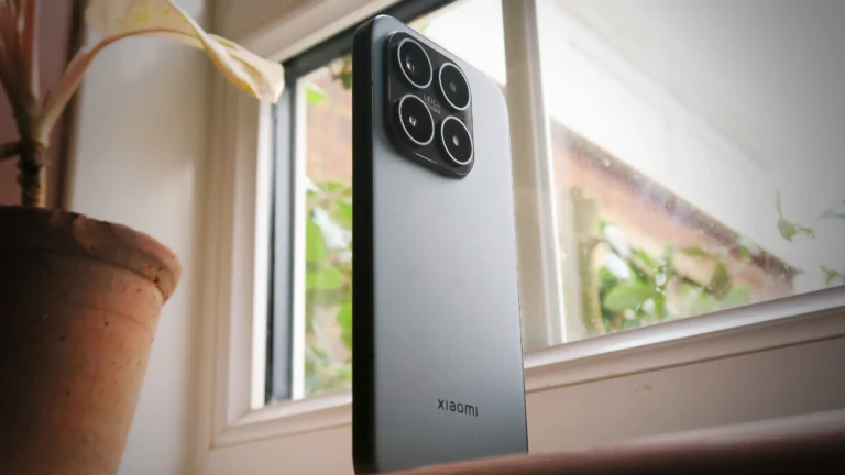 The Xiaomi 17 series features a range of innovative cameras, including the Leica Leitzphone with its main 1-inch sensor and 200Mp telephoto lens. With its sleek design and advanced features, this series is set to impress UK users. The Xiaomi 17 series is available in four new colourways, including Black, Venture Green, Alpine Pink, and Ice Blue.