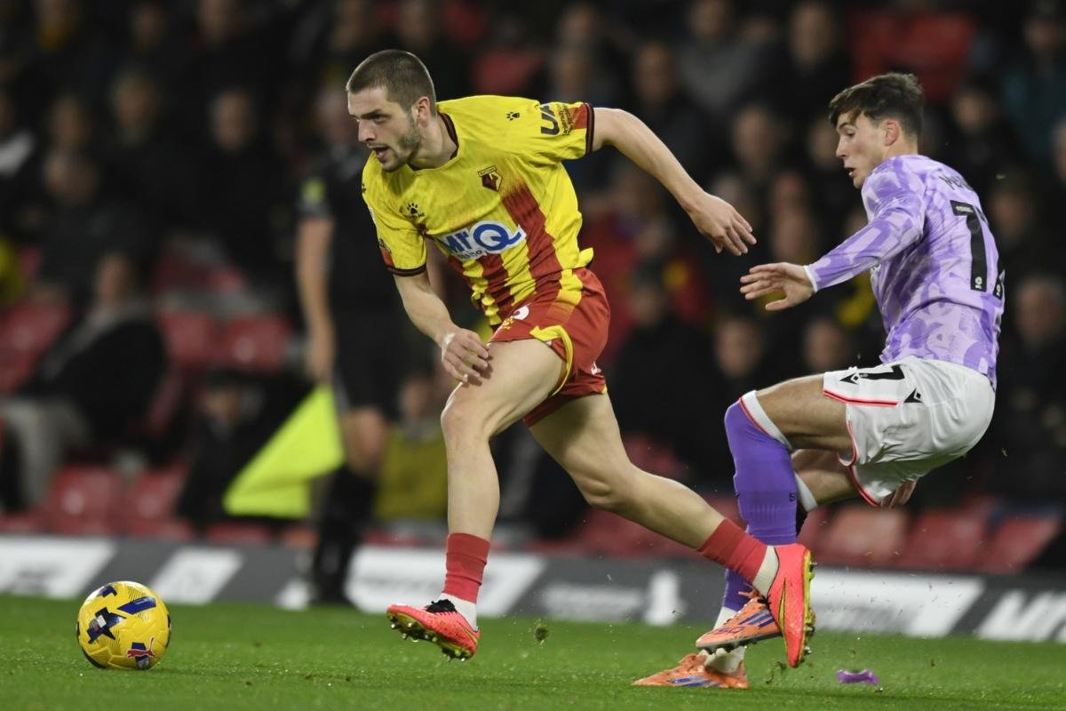 giorgi chakvetadze in action for watford