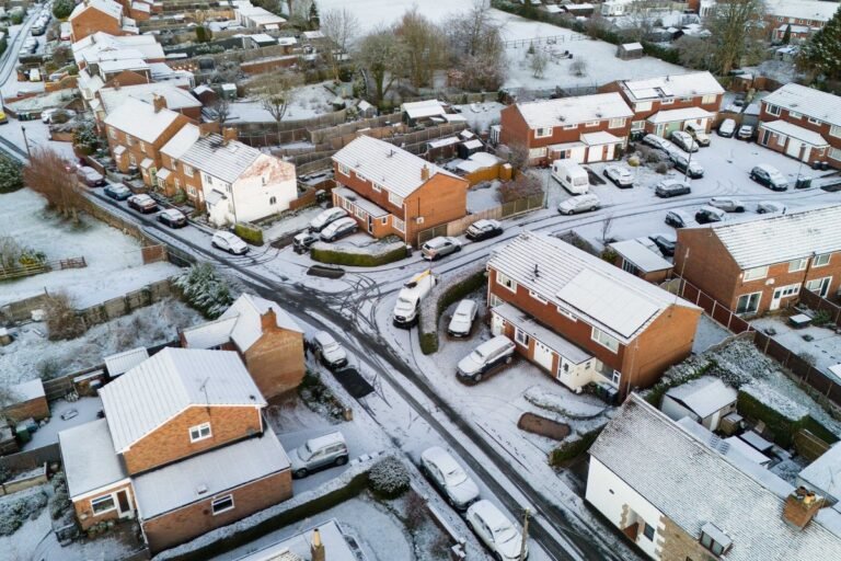 uk weather snowfall map