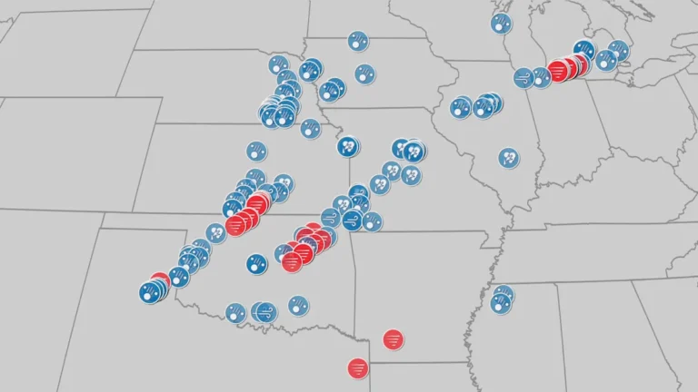 A map of the United States showing the areas affected by severe thunderstorms, with a primary focus on Texas, Midwest, and Northeast, and a description of the storms' potential impact