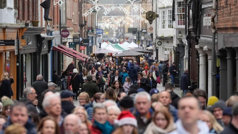 UK retailers festive figures report