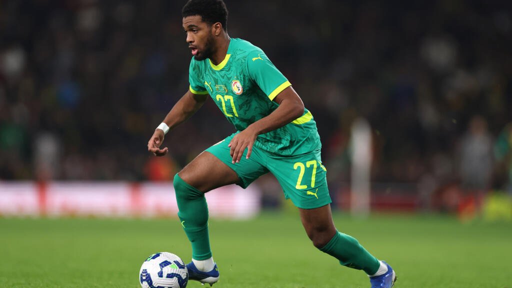 senegal football team celebrating afcon win