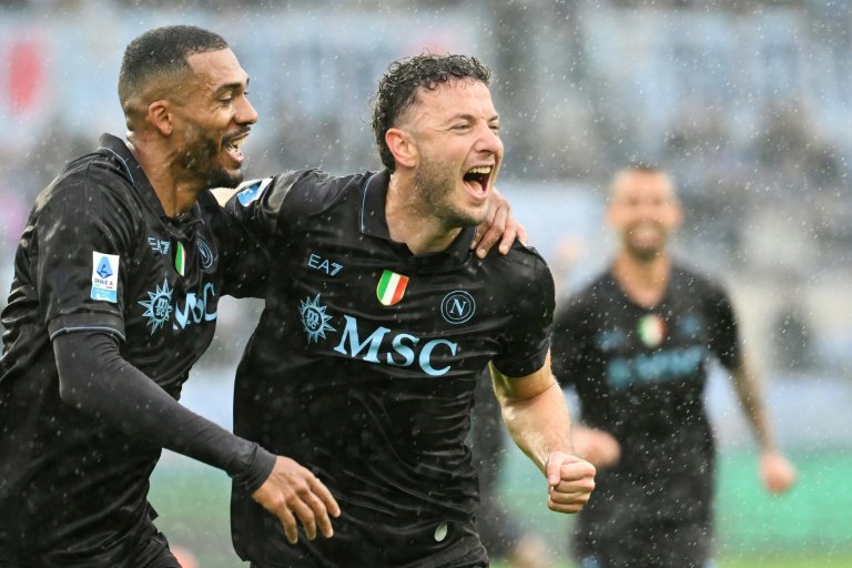 Napoli players celebrating their win