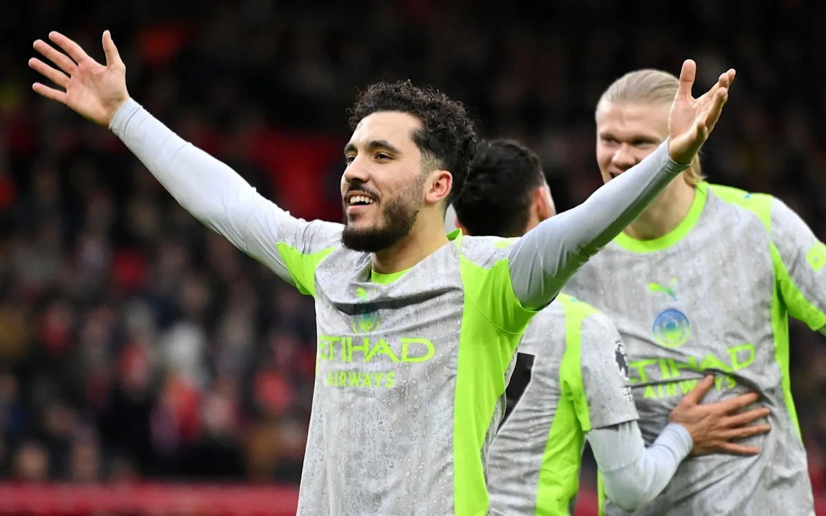 Man City player scoring late winner