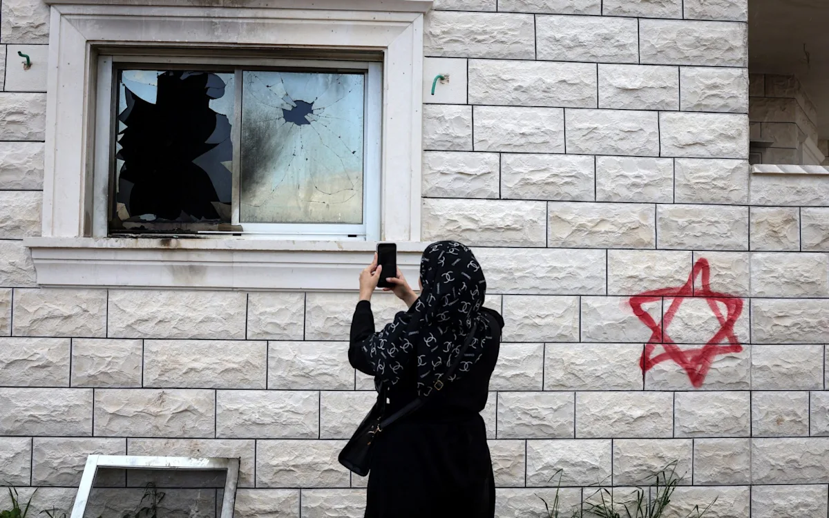 A descriptive image of the Israeli crisis, with troops deployed near the Iranian border, highlighting the geopolitical tensions in the Middle East, with a focus on the primary keyword phrase, Israel crisis