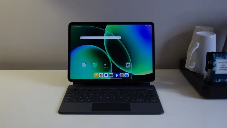 The Xiaomi Pad 8 Pro features a premium metal design and a high-spec 11.2in LCD screen, making it an excellent choice for entertainment and productivity in the UK. With a range of accessories available, including the Focus Pen and Focus Keyboard, it's a great option for those looking for a premium Android tablet experience.