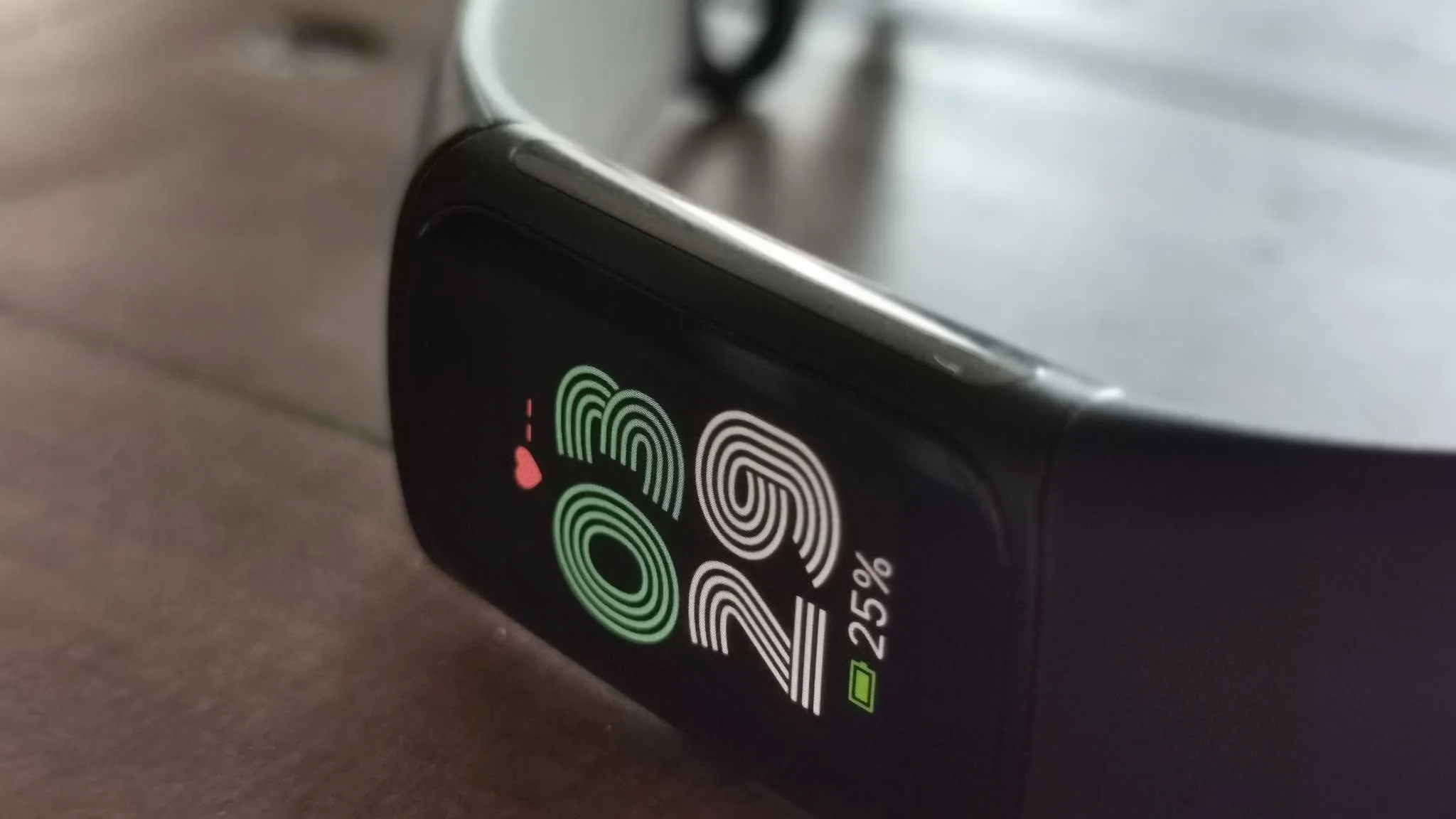 Google's new Fitbit device, showcased by Steph Curry, features a unique woven material design and promises to revolutionise fitness tracking in the UK. The device is expected to offer a range of features, including detailed health insights and integration with the Fitbit app.