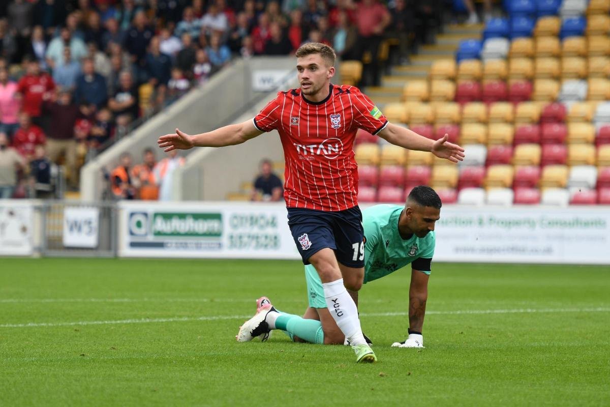 Billy Chadwick joins Gateshead football club