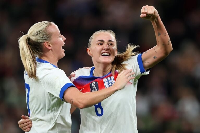 Georgia Stanway in action for Bayern Munich