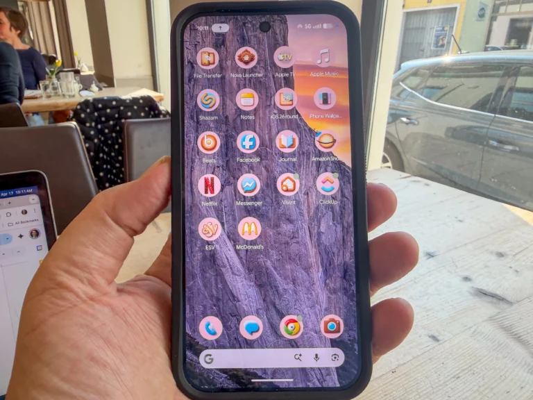 The latest Pixel Drop features, including Comfort View and Circle to Search, are designed to enhance your Android experience in the UK. With improved display options and innovative shopping features, you'll wonder how you ever managed without them. The new Comfort View reduces eye strain, while the Circle to Search 'try on' feature lets you try on clothes virtually. Explore the latest Pixel Drop features and take your Android experience to the next level.