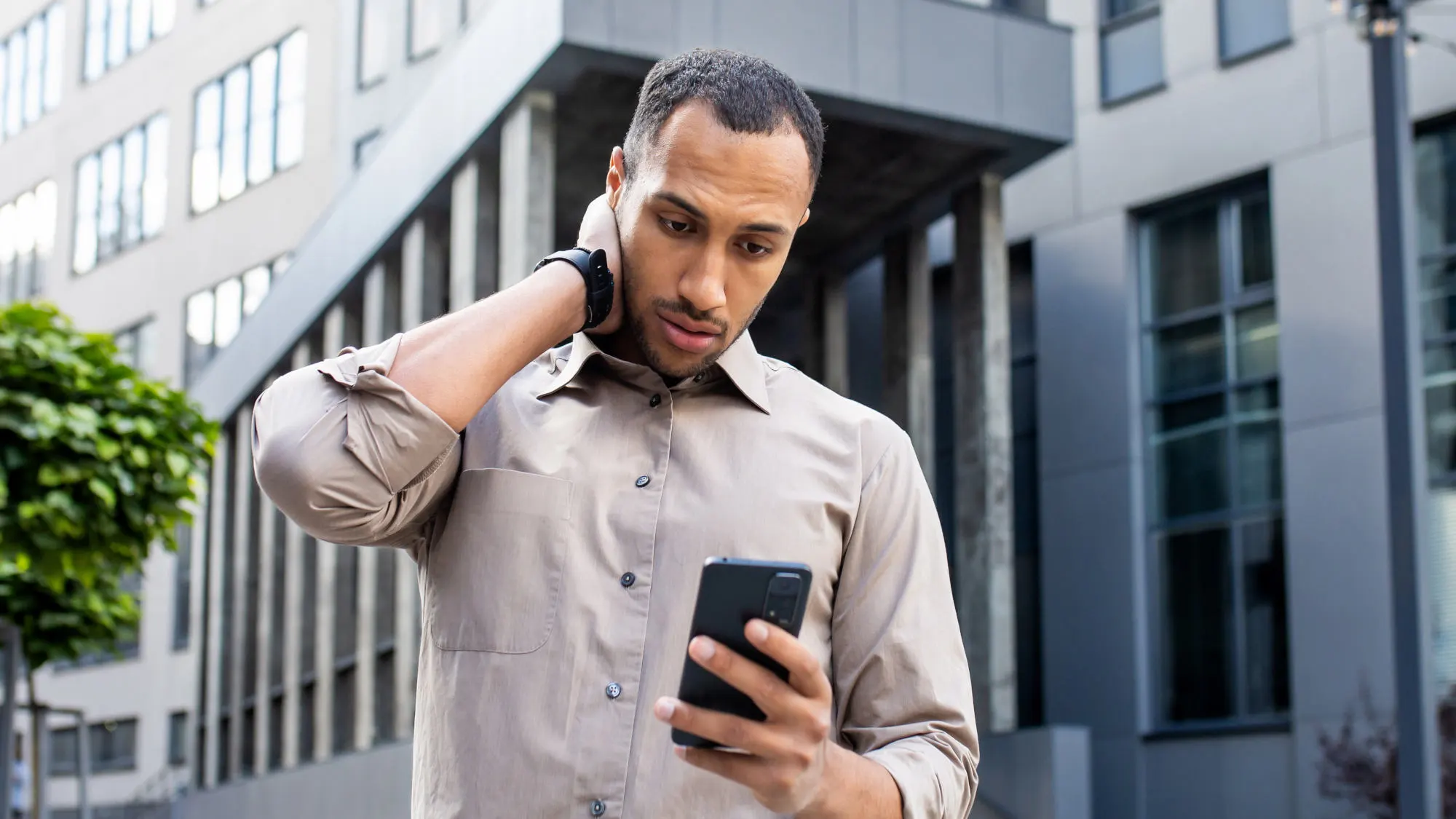 A critical Qualcomm chip fault is putting UK Android users at risk, with affected devices including older Samsung and Google models, and potential access to sensitive data, highlighting the need for increased security measures and precautions