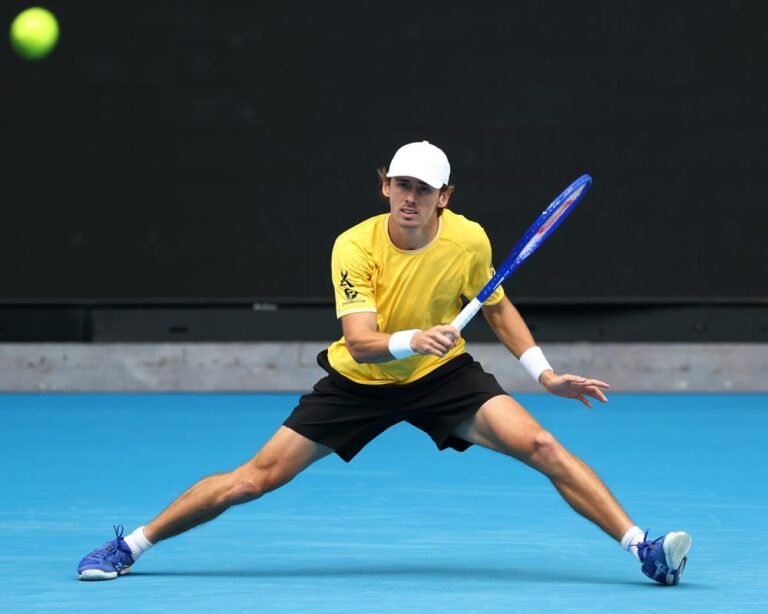 alex de minaur in action at australian open