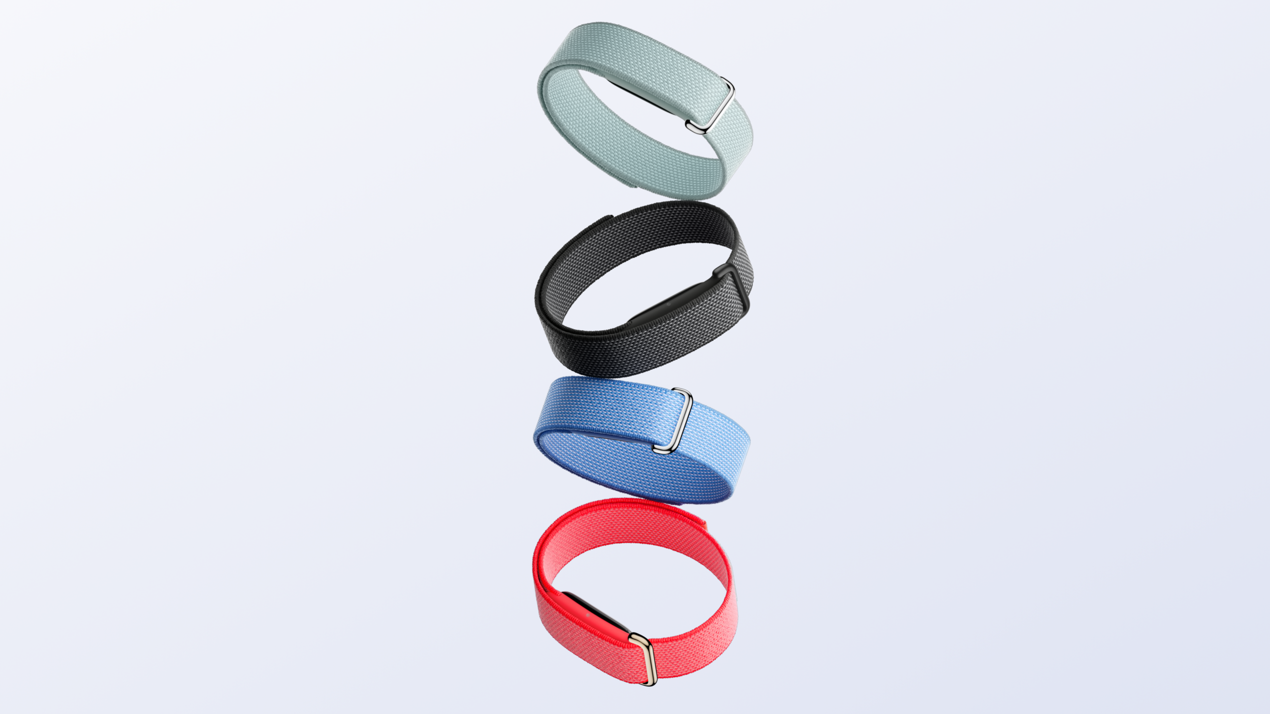 The Fitbit Air is a sleek and stylish fitness tracker that provides detailed data on your workout performance and recovery. With its advanced features and affordable price, it's a great choice for fitness enthusiasts in the UK, offering a unique distraction-free experience that helps you focus on your fitness goals.