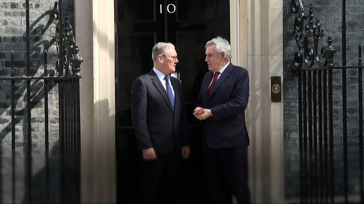 Labour Party leader Keir Starmer meets with Gordon Brown and Harriet Harman to discuss their new roles, marking a significant shift in the party's behaviour and approach to UK politics