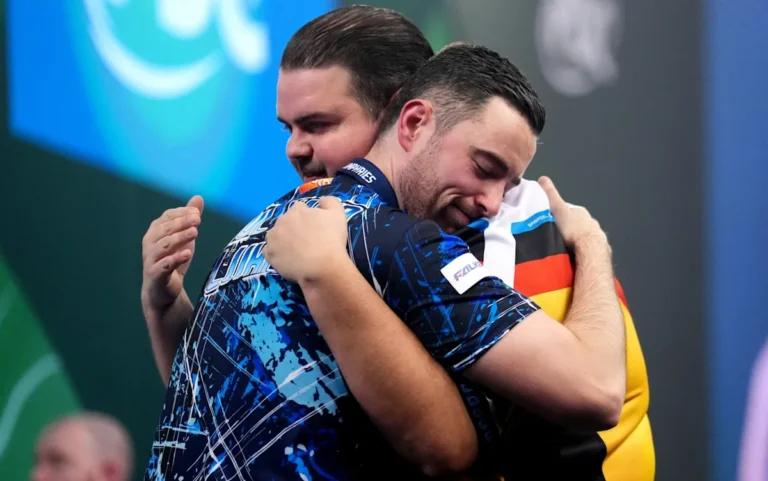 Luke Humphries in action at World Darts Championship