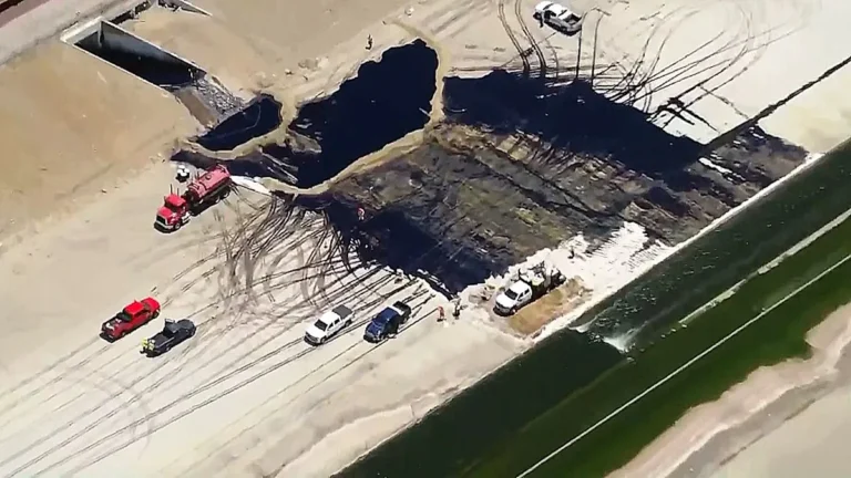 Aerial view of the LA River oil spill, with oil-coated birds and fish visible, highlighting the devastating impact of the pipeline rupture on the environment and local wildlife, with the primary keyword phrase being LA River oil spill