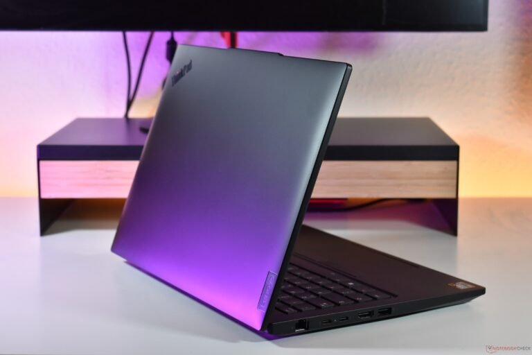 Lenovo ThinkPad L14 Gen 6 AMD laptop with a vibrant colour display, featuring the latest AMD CPUs and Krackan Point CPUs for enhanced performance and behaviour, perfect for professionals and individuals seeking a powerful device