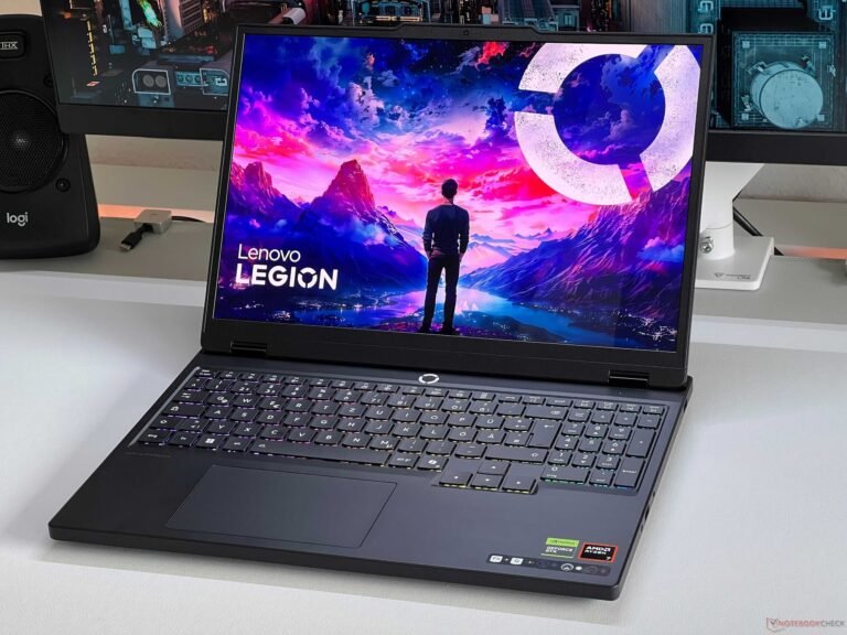 Lenovo Legion 5i 15 OLED gaming laptop with 20-core CPU and RTX 5070 Laptop GPU, featuring a stunning OLED display and exceptional gaming performance, now available with a £736 discount, coupon code, and free shipping.