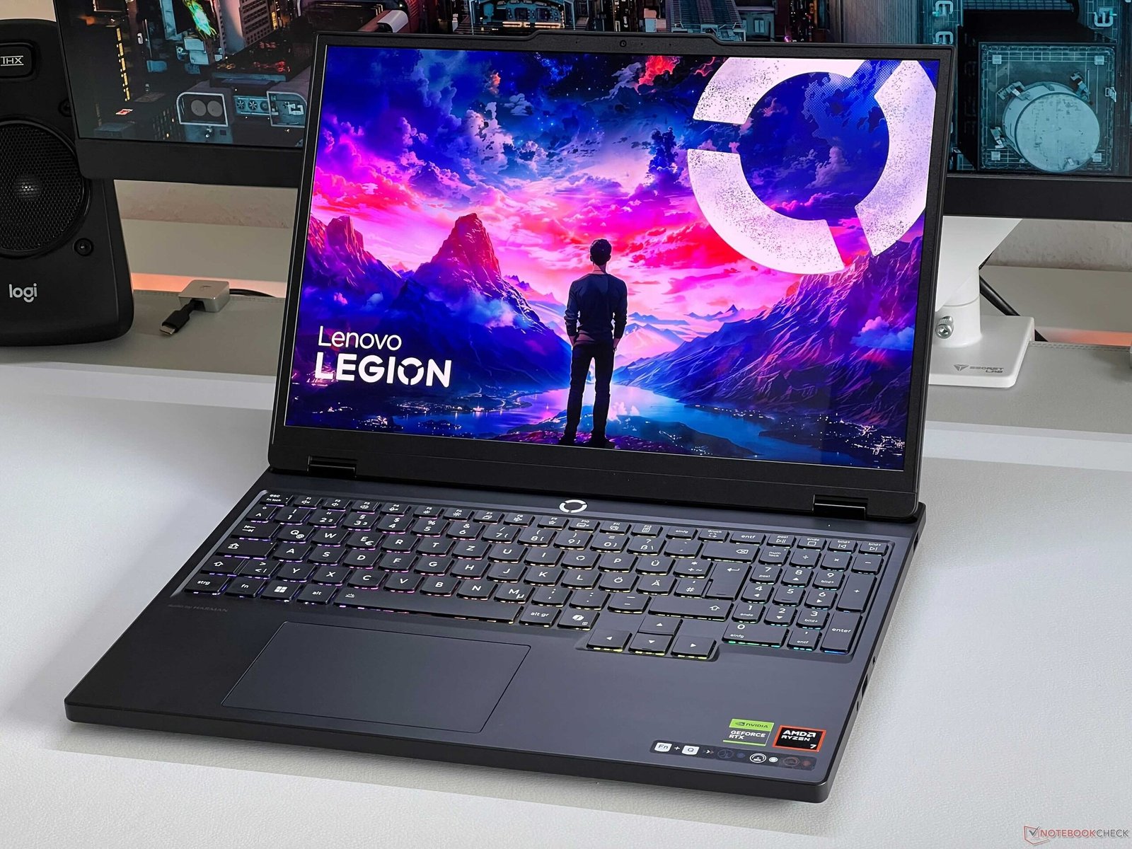 Lenovo Legion 5i 15 OLED gaming laptop with 20-core CPU and RTX 5070 Laptop GPU, featuring a stunning OLED display and exceptional gaming performance, now available with a £736 discount, coupon code, and free shipping.