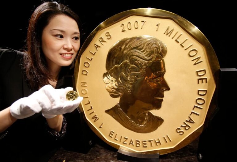 Gold prices reach record high UK market