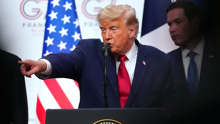 Trump and UK leaders in a tense meeting, with a backdrop of Iranian flags and a cityscape, symbolising the complex and delicate nature of the Iran war and diplomatic relations