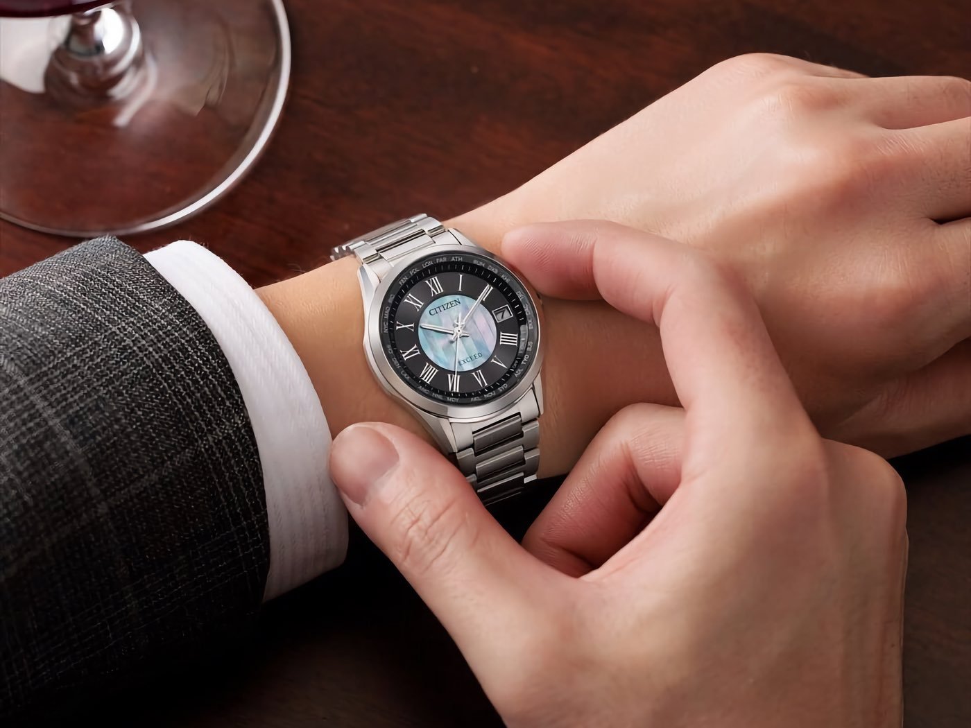 The Citizen Arrow of Oath Eco-Drive watch features a stunning mother-of-pearl dial and Super Titanium case, inspired by the ceremonial Hikime Kaburaya arrow used in Shinto rituals. This limited edition watch is a must-have for anyone who appreciates traditional Japanese culture and innovative watchmaking. With its unique blend of tradition and style, the Arrow of Oath watch is a true masterpiece of modern watchmaking.