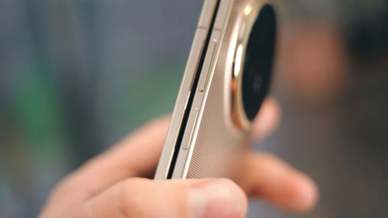 Honor Magic V6 smartphone