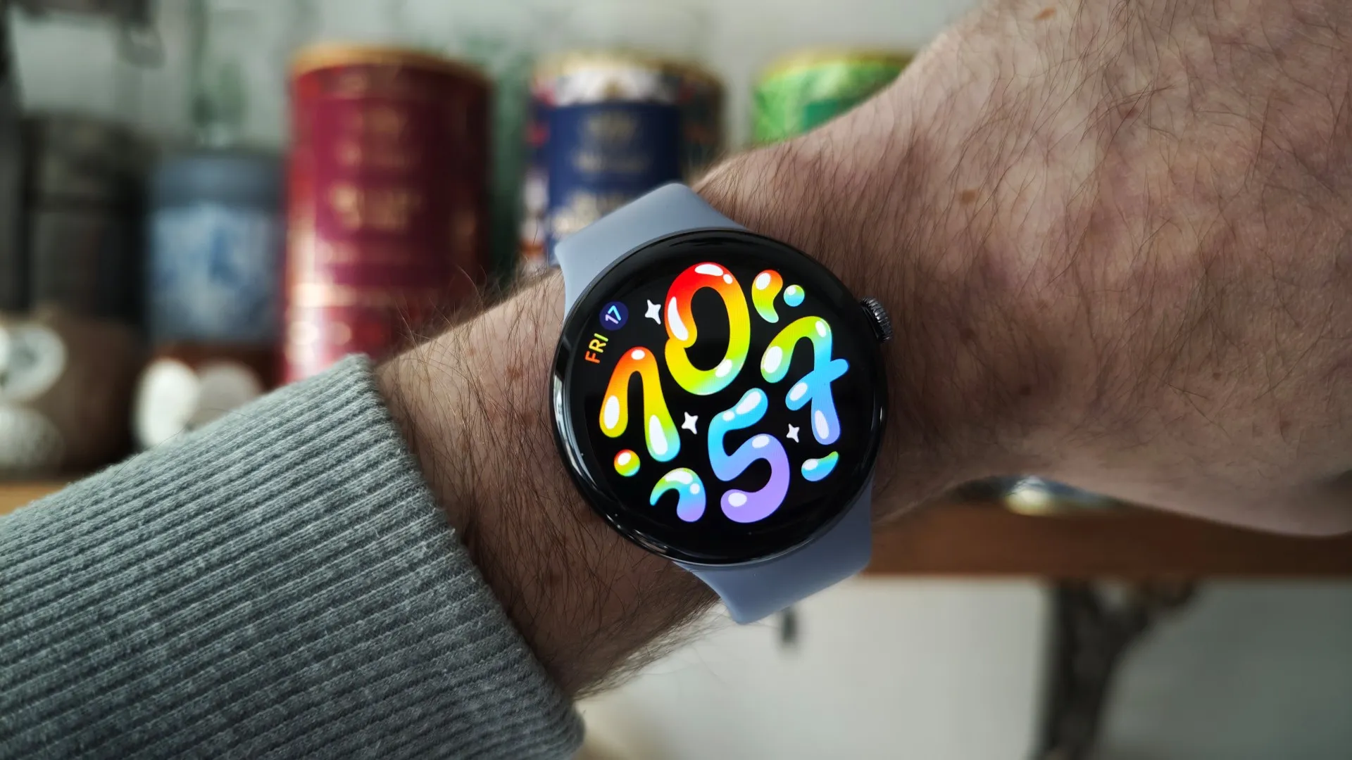 Pixel Watch 5 in different colours