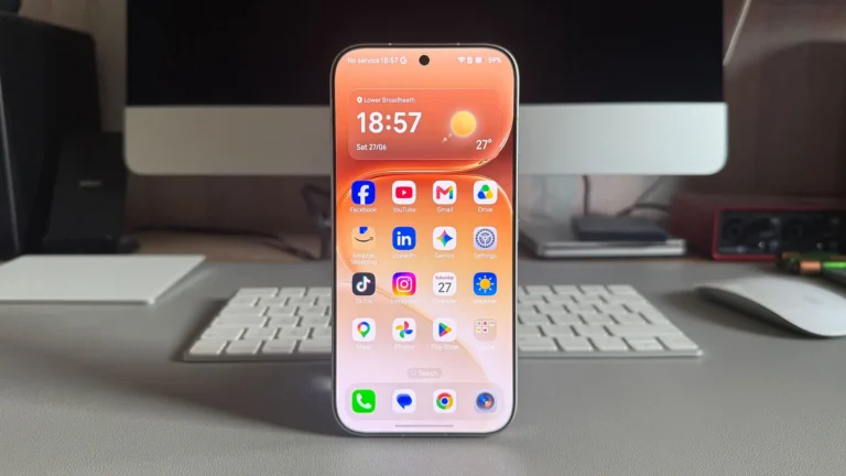 Honor 600 Pro smartphone in golden white color