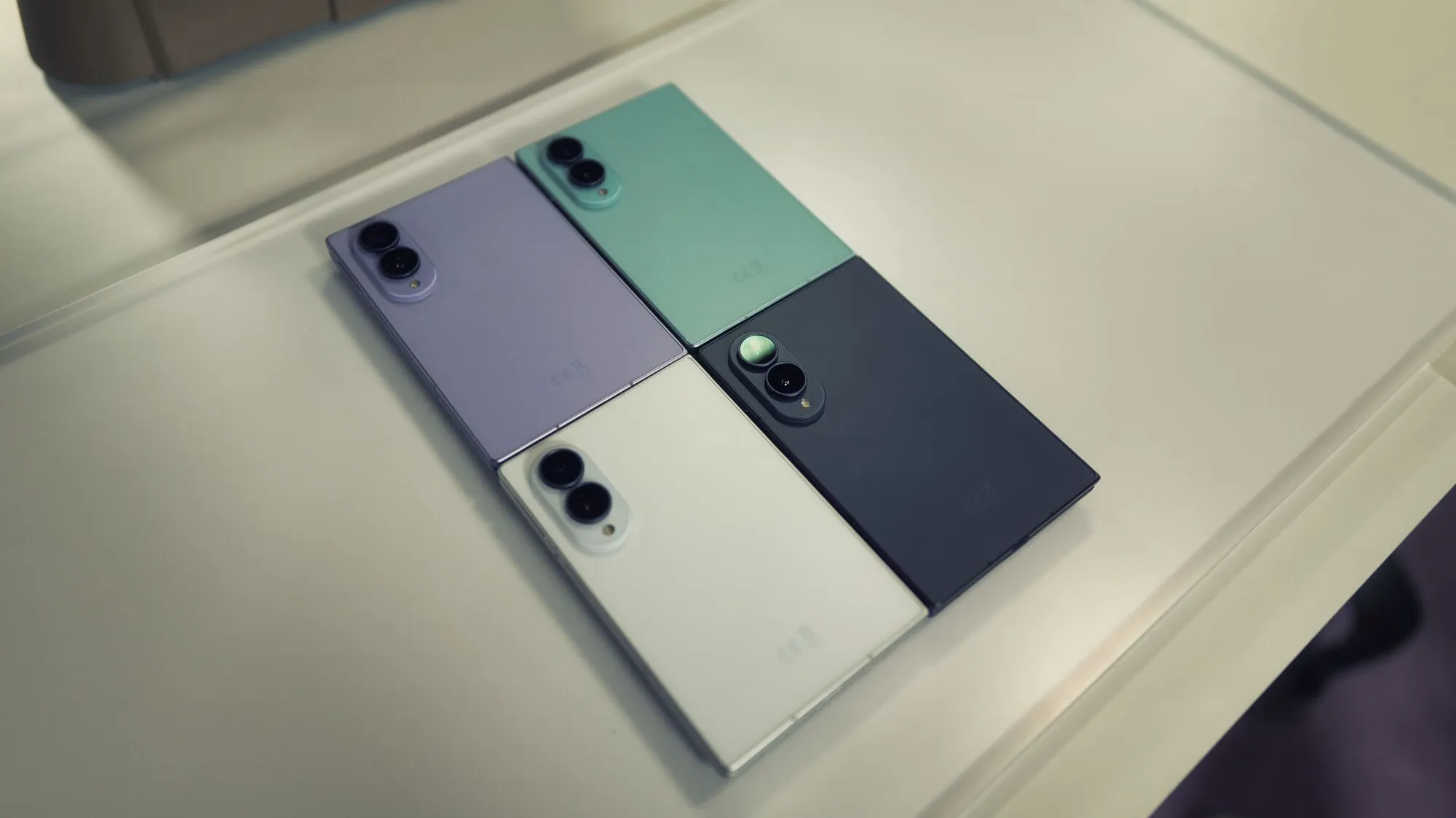 Samsung Galaxy Z Fold 8 in Pistachio