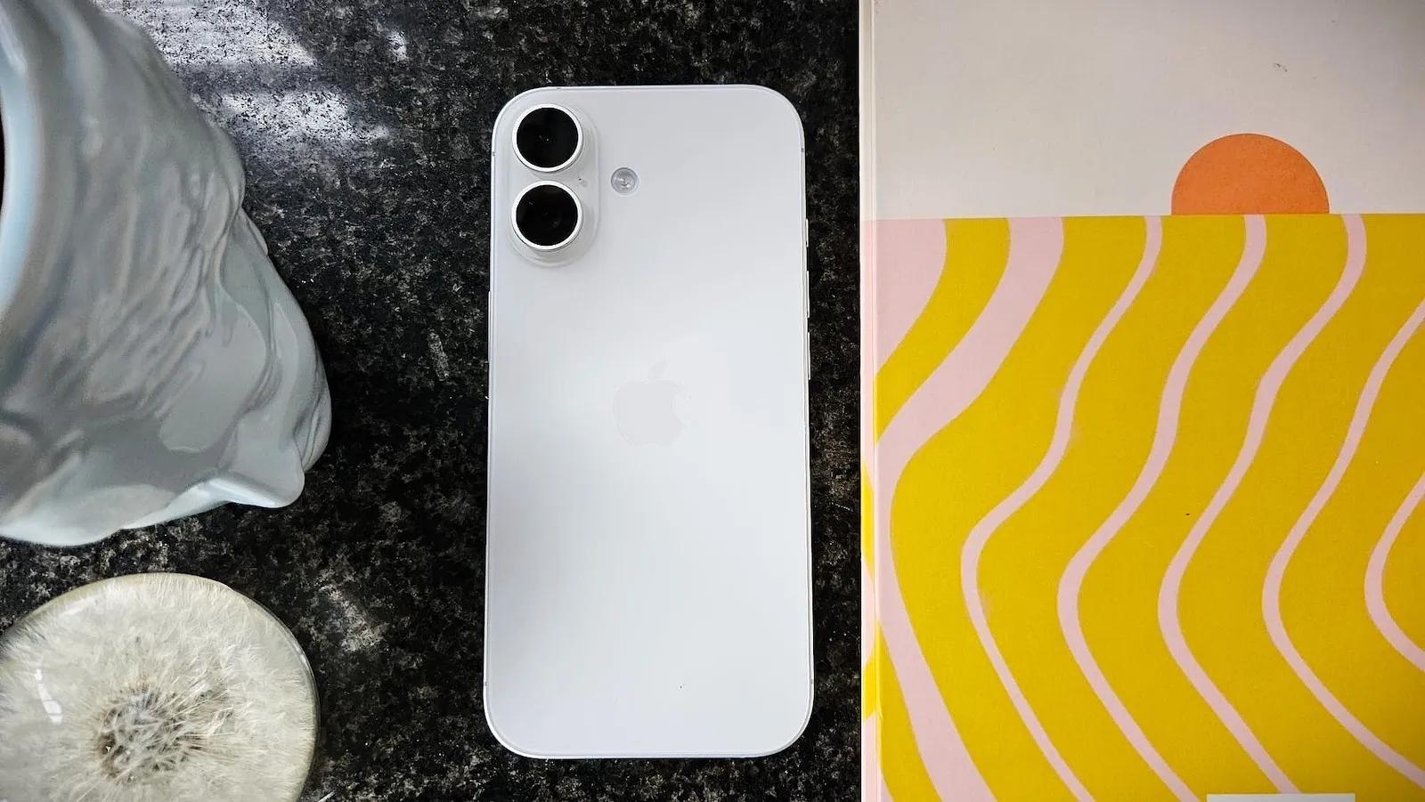 Apple iPhone 17