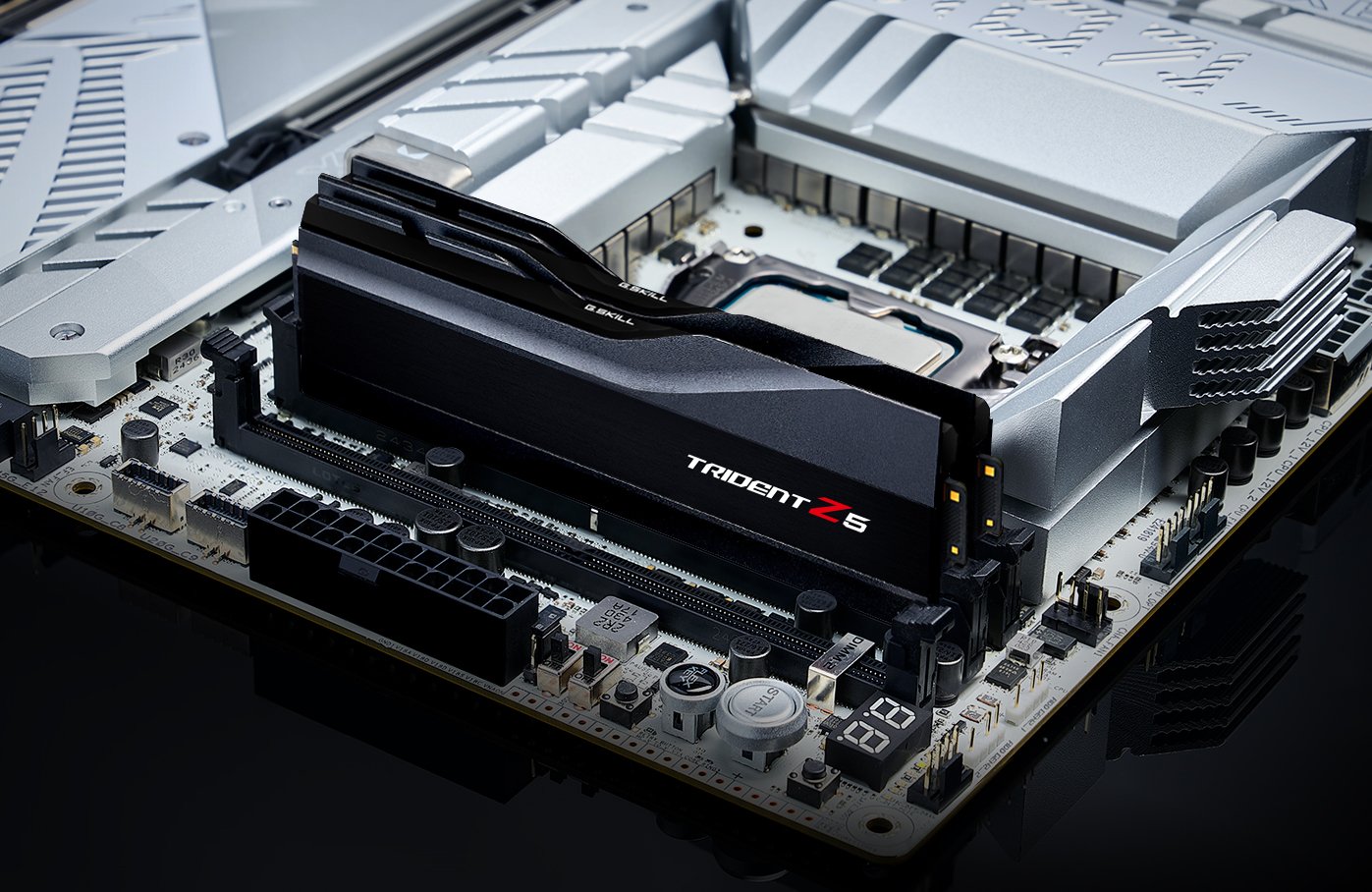 A graph showing the fluctuation of RAM prices over time, with a focus on the recent stabilisation of DDR4 and DDR5 prices, highlighting the complex nature of the memory market and the need for consumers to stay informed