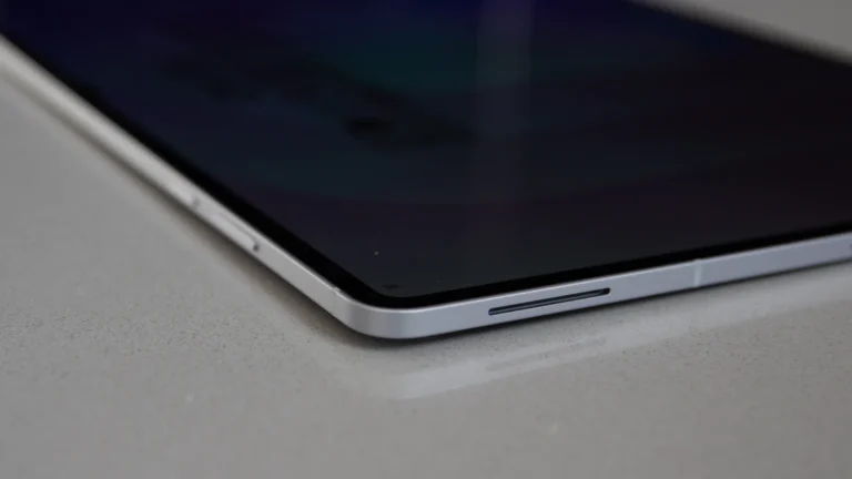 Price tags on Samsung Galaxy Tab S12 Ultra and Xiaomi Pad 9 Pro tablets