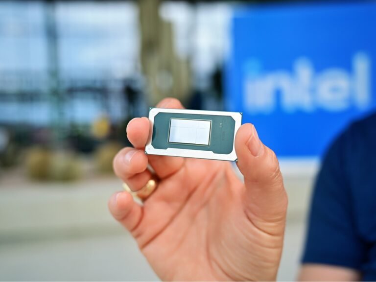 A close-up of a CPU with a high power consumption warning sign, highlighting the Intel Nova Lake 52-core CPU's expected high energy usage, with a focus on the primary keyword Intel Nova Lake