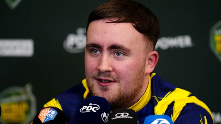 Luke Littler in action at Ally Pally darts