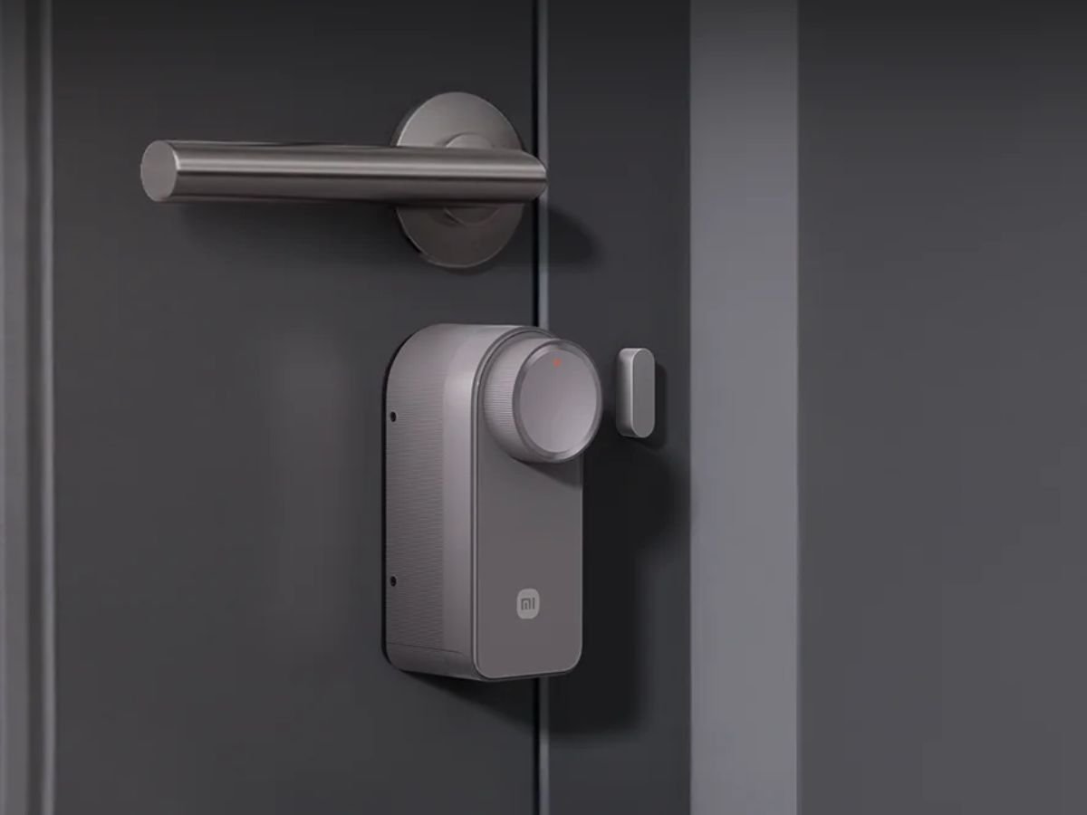 Xiaomi Self-Install Smart Lock featured image, showcasing the device's compact design and advanced fingerprint recognition technology, perfect for enhancing home security with smart lock solutions