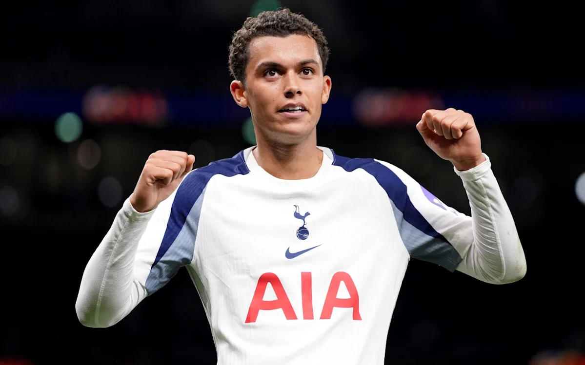 Brennan Johnson in action for Tottenham Hotspur