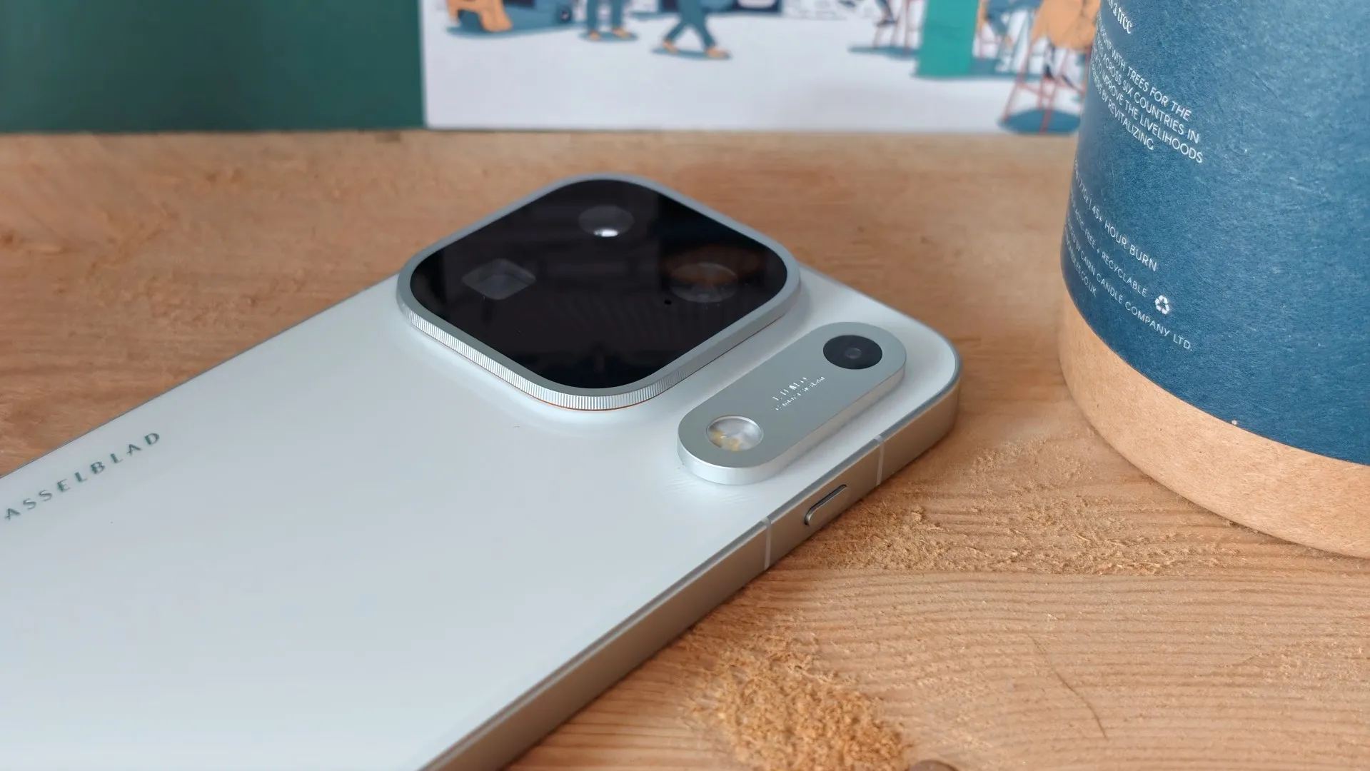 Oppo Find X10 Pro Max triple 200MP camera system with Hasselblad branding